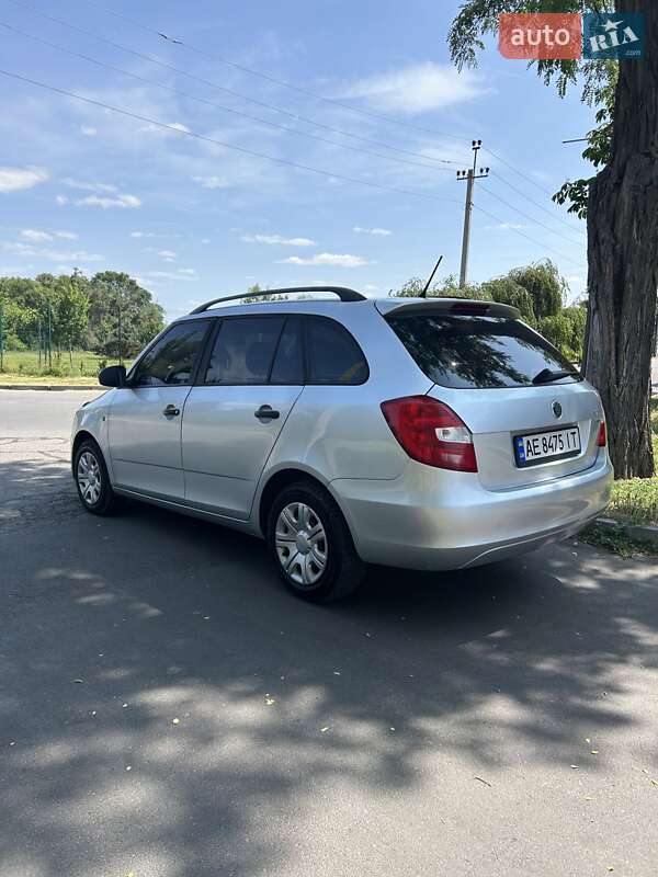 Універсал Skoda Fabia 2012 в Дніпрі