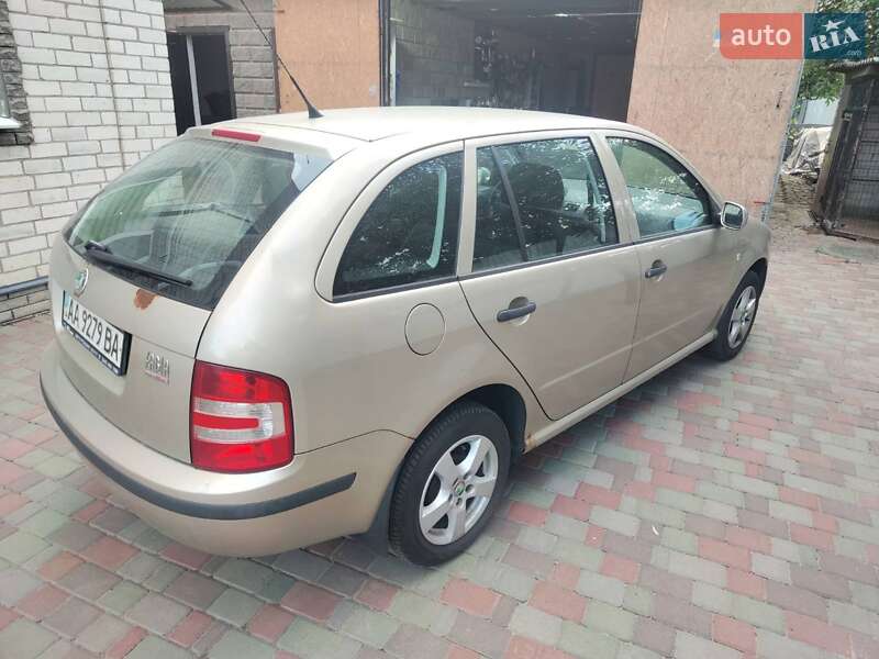 Универсал Skoda Fabia 2005 в 