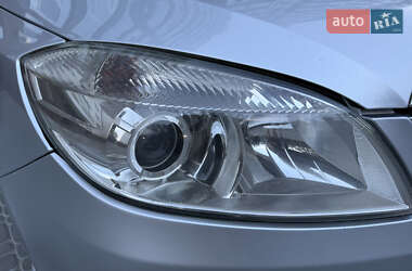 Хэтчбек Skoda Fabia 2012 в 