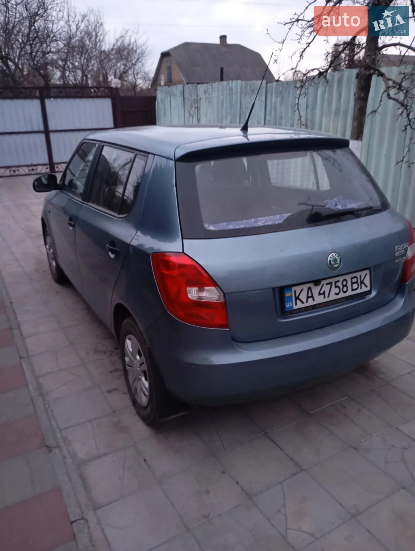 2010 Skoda Fabia - мініатюра 2