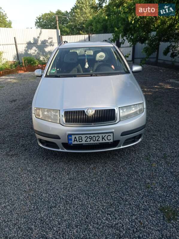 Хетчбек Skoda Fabia 2004 в Тульчині
