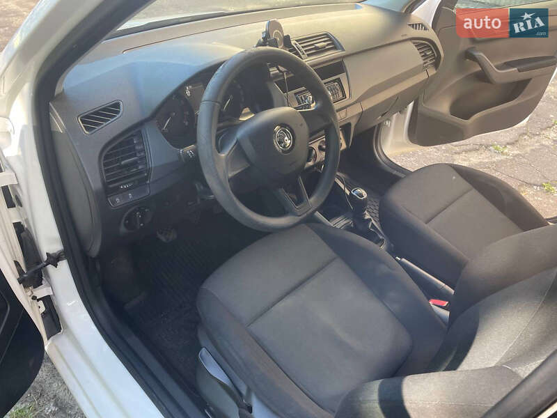 Хэтчбек Skoda Fabia 2017 в Киеве