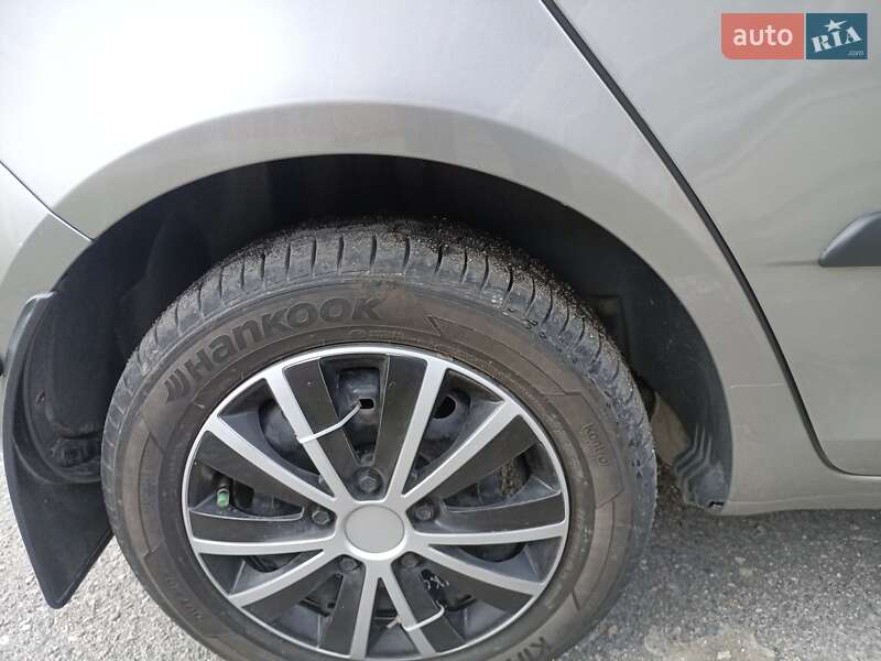 Хэтчбек Skoda Fabia 2012 в Белой Церкви