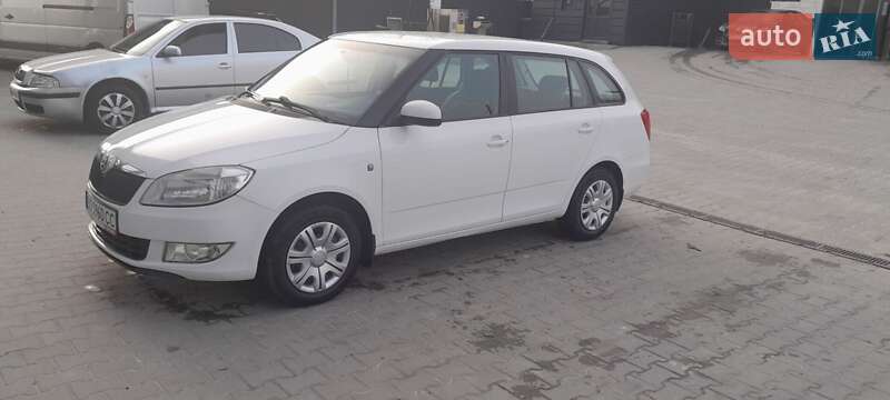 Универсал Skoda Fabia 2014 в 