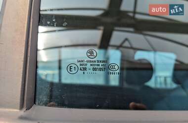 Хэтчбек Skoda Fabia 2009 в 