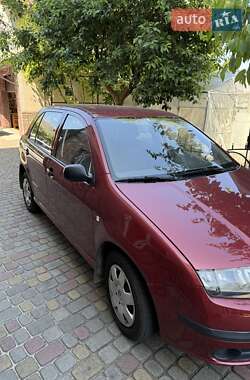 Хэтчбек Skoda Fabia 2007 в 