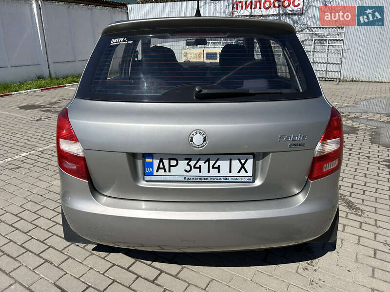 Хэтчбек Skoda Fabia 2008 в Черновцах