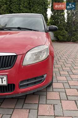 Хэтчбек Skoda Fabia 2007 в 