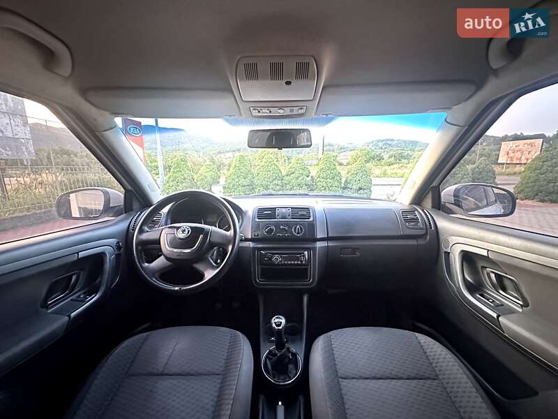 Хэтчбек Skoda Fabia 2012 в Хусте