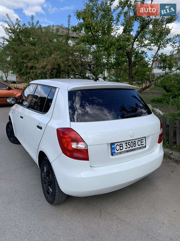 Хетчбек Skoda Fabia 2008 в Новгород-Сіверському