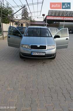 Хэтчбек Skoda Fabia 2002 в Черновцах