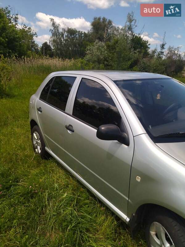Хэтчбек Skoda Fabia 2006 в Черкассах