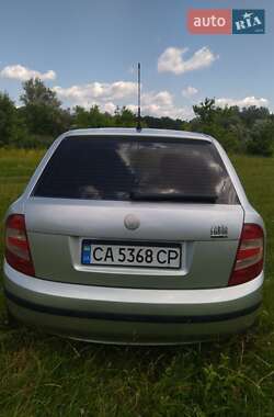 Хэтчбек Skoda Fabia 2006 в 