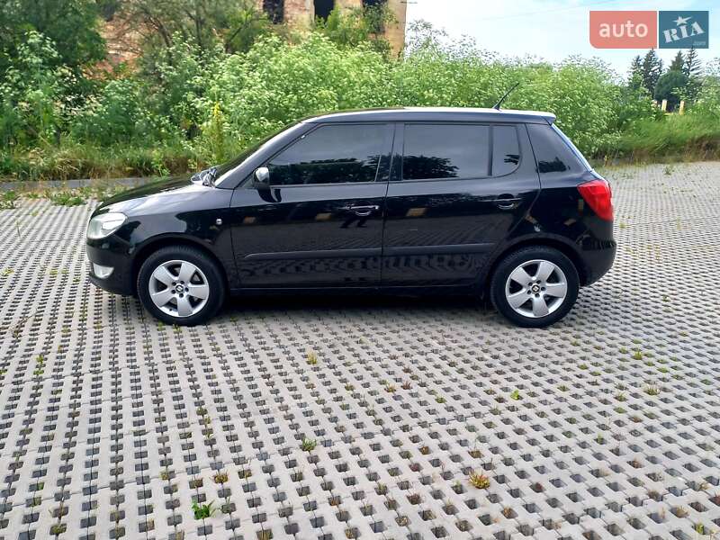 Хэтчбек Skoda Fabia 2011 в Киеве фото 3 Хэтчбек Skoda Fabia 2011 в Киеве