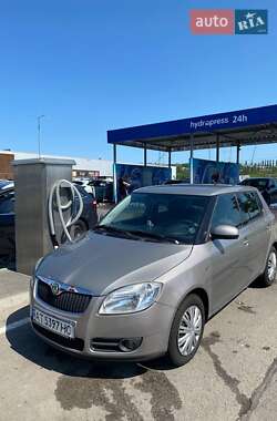 Хэтчбек Skoda Fabia 2008 в Черной Тисе