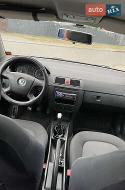 Универсал Skoda Fabia 2004 в 