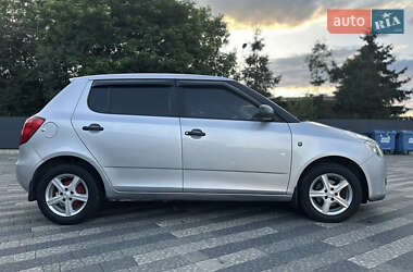 Хэтчбек Skoda Fabia 2008 в 