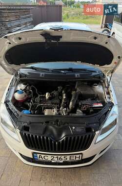 Хэтчбек Skoda Fabia 2010 в 