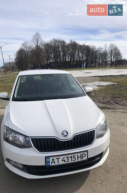 Хэтчбек Skoda Fabia 2015 в Калуше