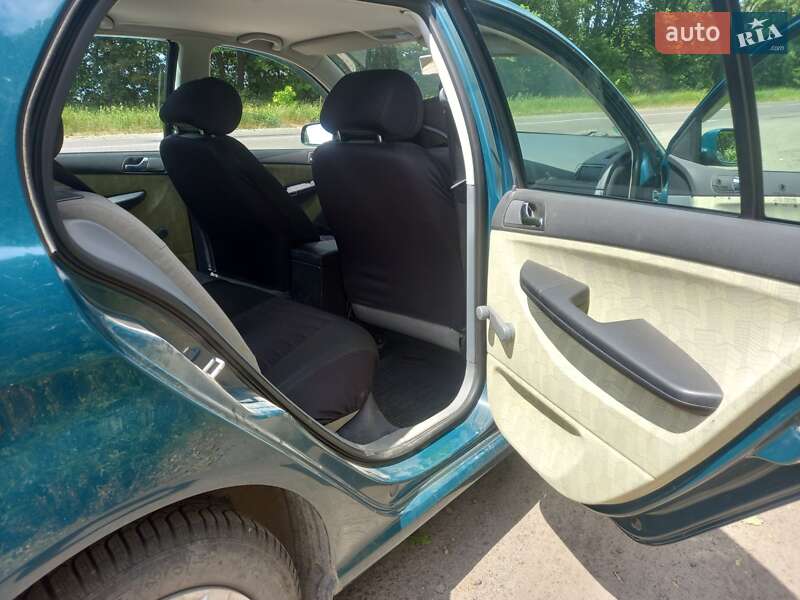 Хетчбек Skoda Fabia 2000 в Львові