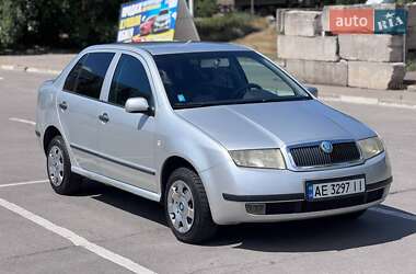 Седан Skoda Fabia 2004 в Запорожье
