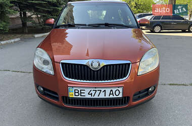 Хэтчбек Skoda Fabia 2008 в 