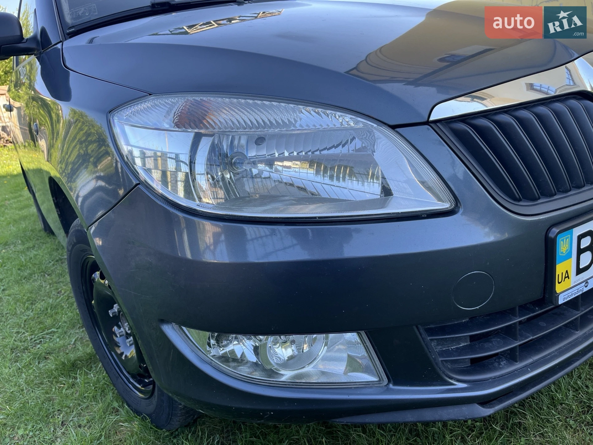 2010 Skoda Fabia - мініатюра 2