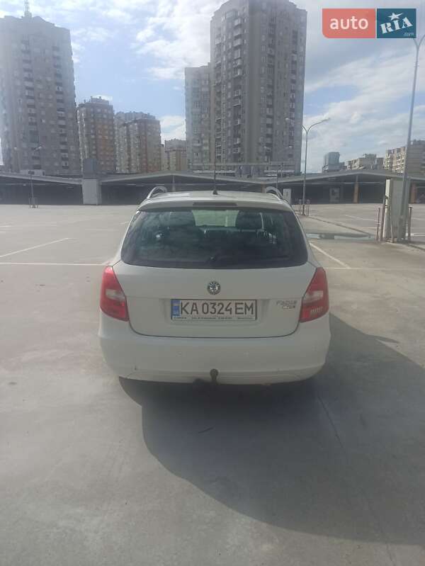 Універсал Skoda Fabia 2010 в Києві
