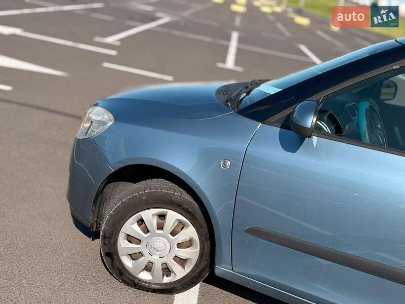 Хэтчбек Skoda Fabia 2008 в Львове