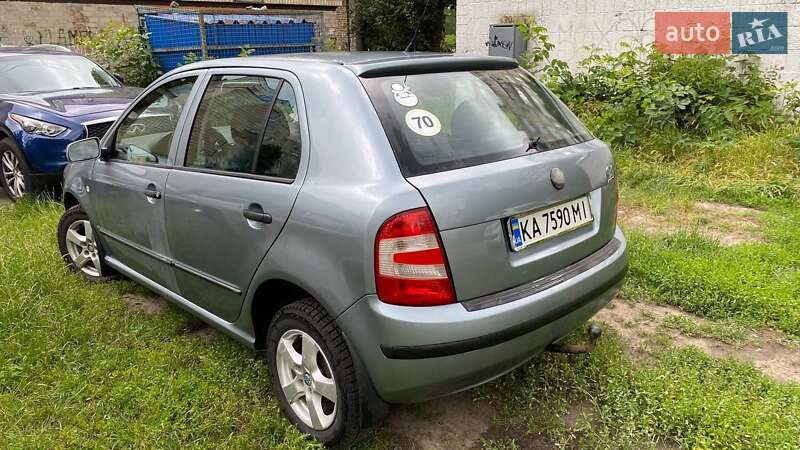 Хэтчбек Skoda Fabia 2006 в Киеве