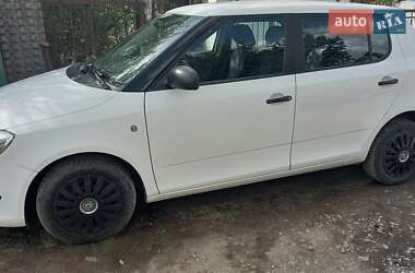 Хэтчбек Skoda Fabia 2010 в Запорожье