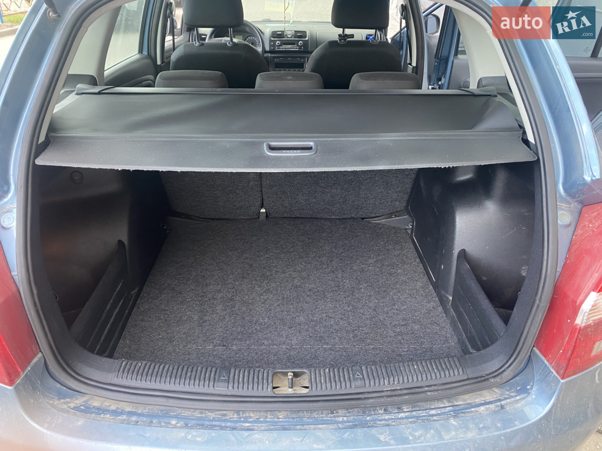 2010 Skoda Fabia - мініатюра 9
