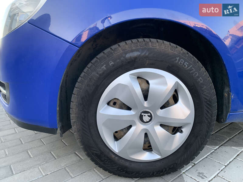 Хетчбек Skoda Fabia 2009 в Рівному