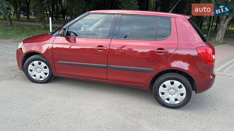 Хетчбек Skoda Fabia 2009 в Ужгороді