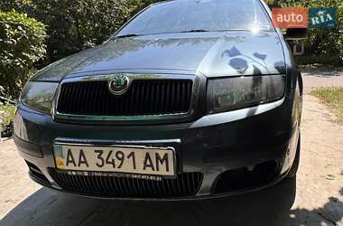 Хэтчбек Skoda Fabia 2004 в 