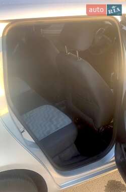 Хэтчбек Skoda Fabia 2009 в 