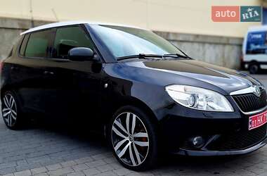 Хэтчбек Skoda Fabia 2010 в Львове