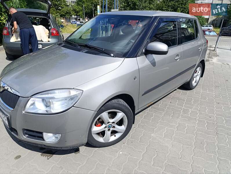 Хэтчбек Skoda Fabia 2008 в Львове фото 12 Хэтчбек Skoda Fabia 2008 в Львове