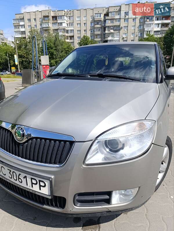Хэтчбек Skoda Fabia 2008 в Львове фото 40 Хэтчбек Skoda Fabia 2008 в Львове