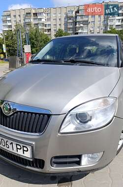 Хэтчбек Skoda Fabia 2008 в 
