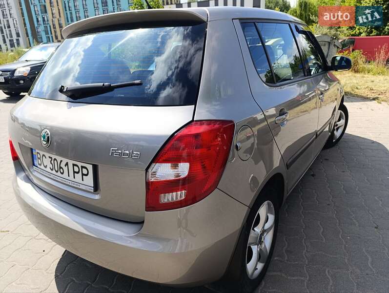 Хэтчбек Skoda Fabia 2008 в Львове фото 51 Хэтчбек Skoda Fabia 2008 в Львове