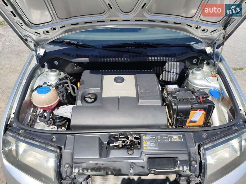 Хэтчбек Skoda Fabia 2006 в Запорожье