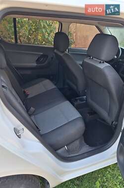 Хэтчбек Skoda Fabia 2012 в 