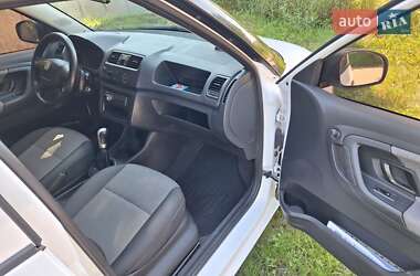 Хэтчбек Skoda Fabia 2012 в 