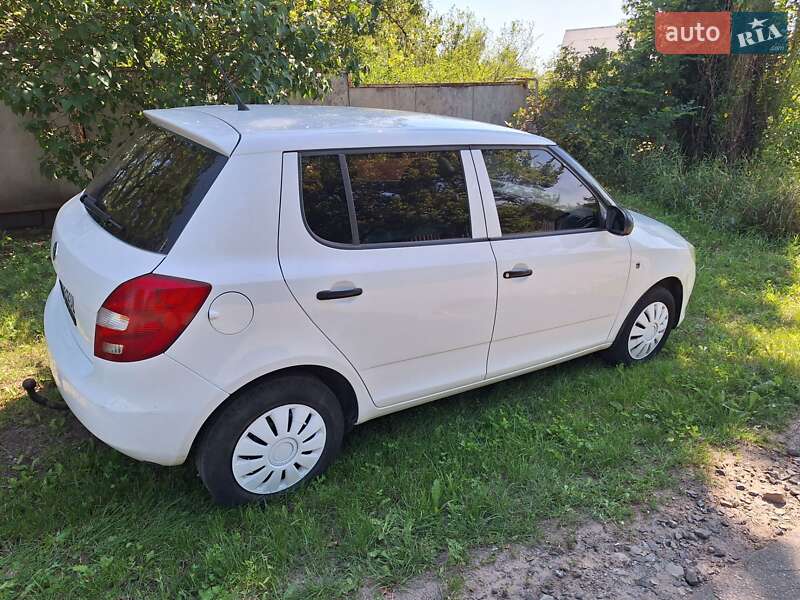 Хэтчбек Skoda Fabia 2012 в Харькове