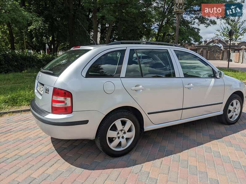 Универсал Skoda Fabia 2008 в Звягеле