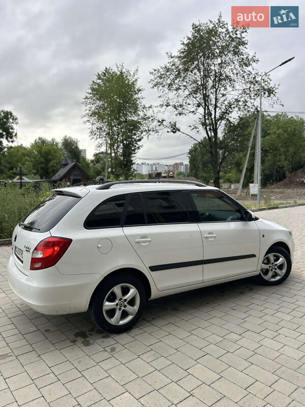 Универсал Skoda Fabia 2010 в Ивано-Франковске