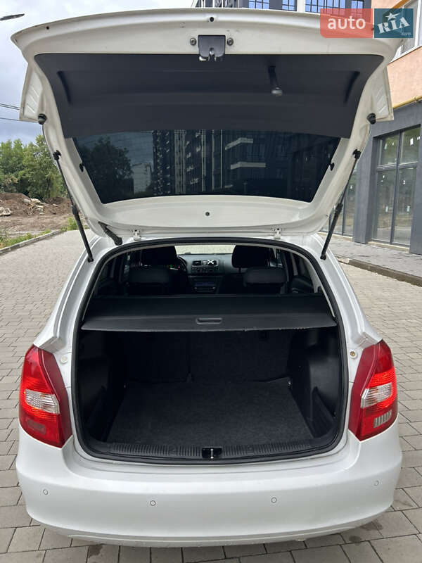 Универсал Skoda Fabia 2010 в Ивано-Франковске