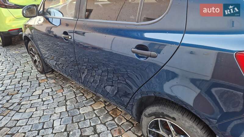 Хетчбек Skoda Fabia 2011 в Дубні