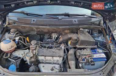Хэтчбек Skoda Fabia 2011 в 